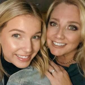 Meet your Posher, Valerie